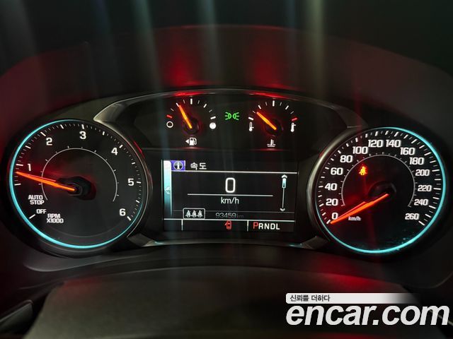 Chevrolet Equinox 2WD Premier 2018 — фото 10