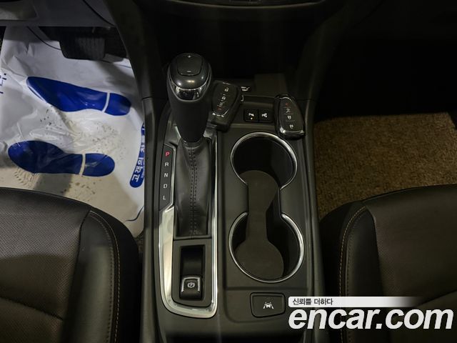 Chevrolet Equinox 2WD Premier 2018 — фото 16