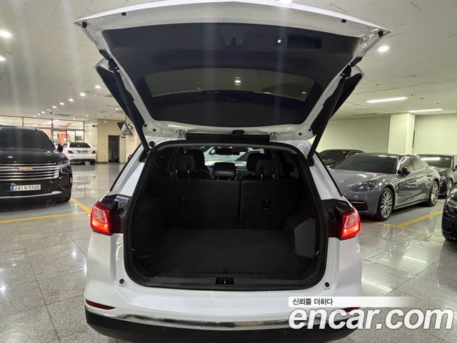 Chevrolet Equinox 2WD Premier 2018 — фото 22