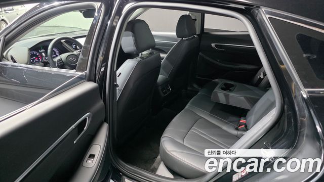 Hyundai Sonata (DN8) 1.6 Turbo Premium Plus 2022 — фото 11
