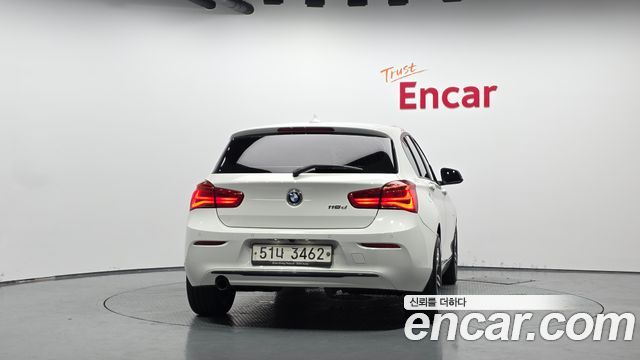 BMW 1 Series (F20) 118d Sport 5Door 2017 — фото 4