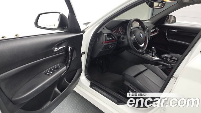 BMW 1 Series (F20) 118d Sport 5Door 2017 — фото 10