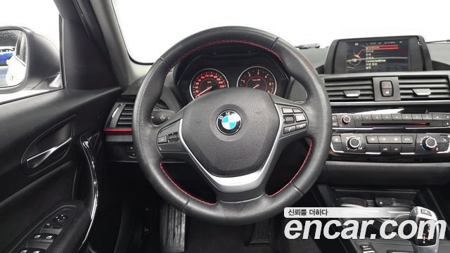 BMW 1 Series (F20) 118d Sport 5Door 2017 — фото 16