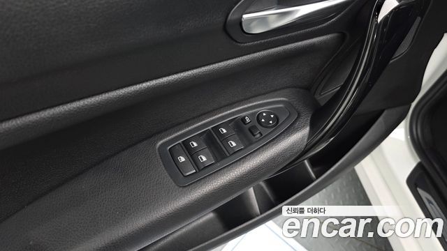 BMW 1 Series (F20) 118d Sport 5Door 2017 — фото 23