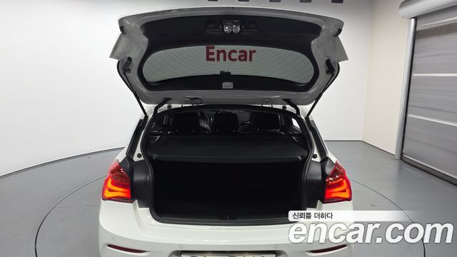BMW 1 Series (F20) 118d Sport 5Door 2017 — фото 24