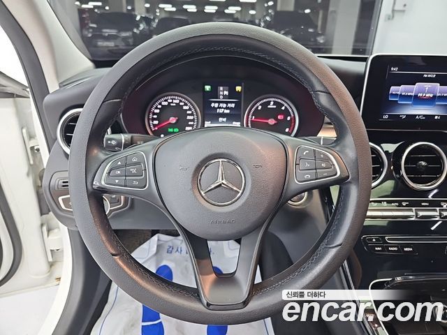 Mercedes-Benz C-Class (W205) C200 d 2017 — фото 9