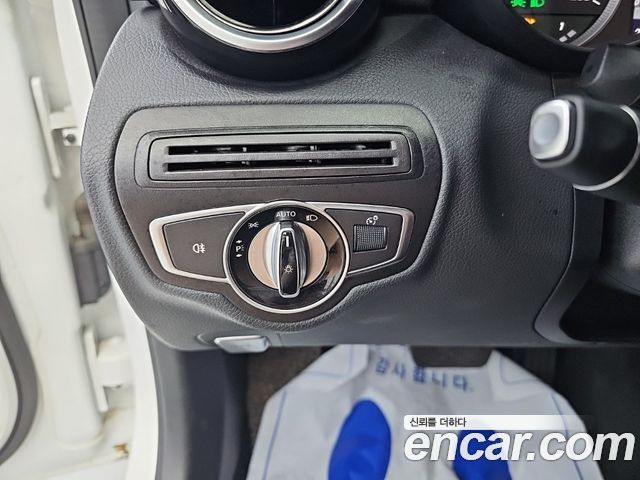 Mercedes-Benz C-Class (W205) C200 d 2017 — фото 20