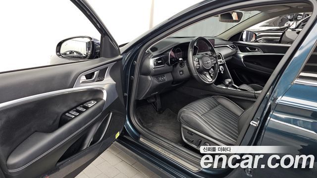 Genesis G70 Gasoline 2.0T 4WD 2022 — фото 10
