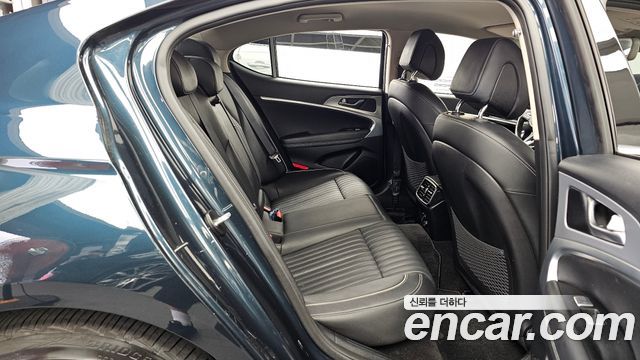 Genesis G70 Gasoline 2.0T 4WD 2022 — фото 16