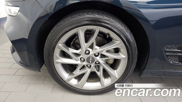 Genesis G70 Gasoline 2.0T 4WD 2022 — фото 27