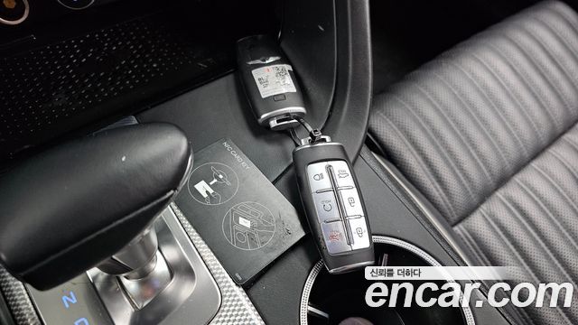 Genesis G70 Gasoline 2.0T 4WD 2022 — фото 32