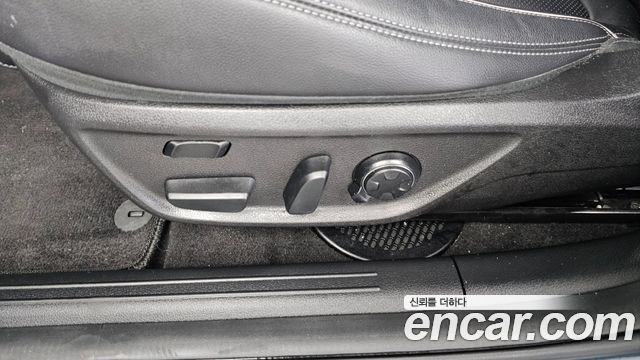 Genesis G70 Gasoline 2.0T 4WD 2022 — фото 37