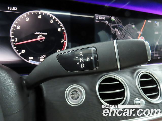 Mercedes-Benz E-Class (W213) E300 4MATIC Avnatgarde 2019 — фото 9