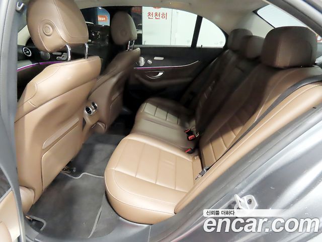 Mercedes-Benz E-Class (W213) E300 4MATIC Avnatgarde 2019 — фото 16