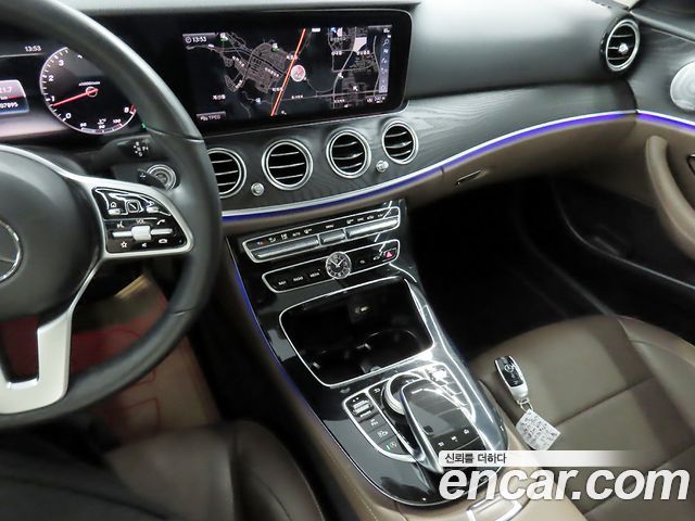Mercedes-Benz E-Class (W213) E300 4MATIC Avnatgarde 2019 — фото 18