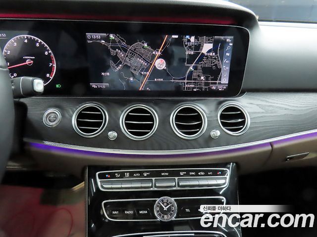 Mercedes-Benz E-Class (W213) E300 4MATIC Avnatgarde 2019 — фото 20