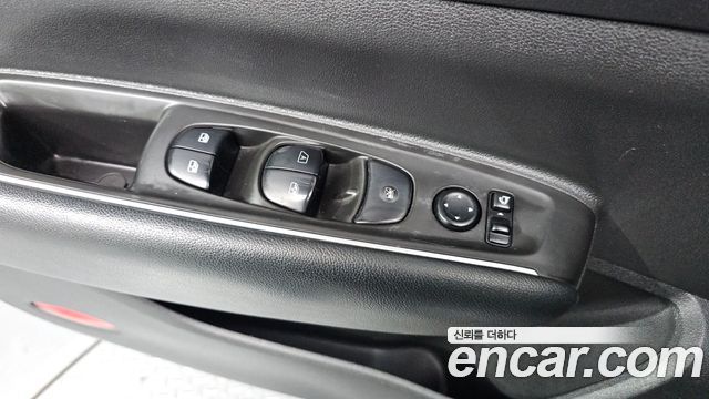 Renault Korea QM6 2.0 LPe SE 2WD 2020 — фото 16
