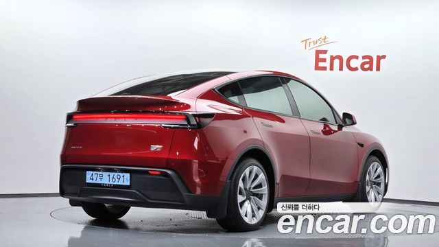 Tesla Model Y Long Range Launch Edition AWD 2025 — фото 2