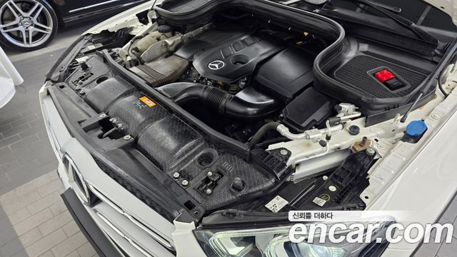 Mercedes-Benz GLE-Class (W167) GLE300d 4MATIC 2019 — фото 6