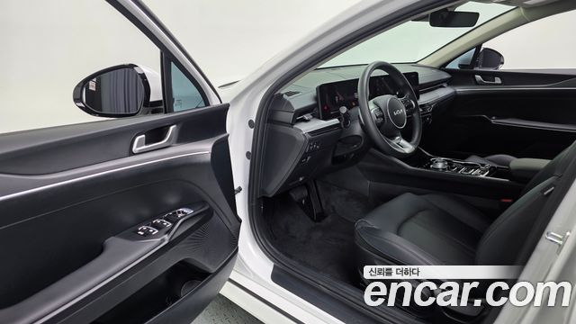 Kia K5 (III) 2.0 Prestige 2024 — фото 11