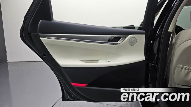 Hyundai Grandeur Hybrid (IG) Le Blanc 2022 — фото 25