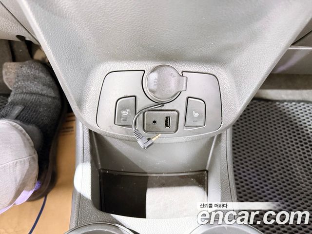 Chevrolet Spark Spark S LT 2014 — фото 15