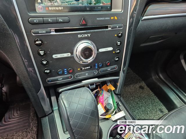 Ford Explorer 2.3 Limited 4WD 5th 2017 — фото 13
