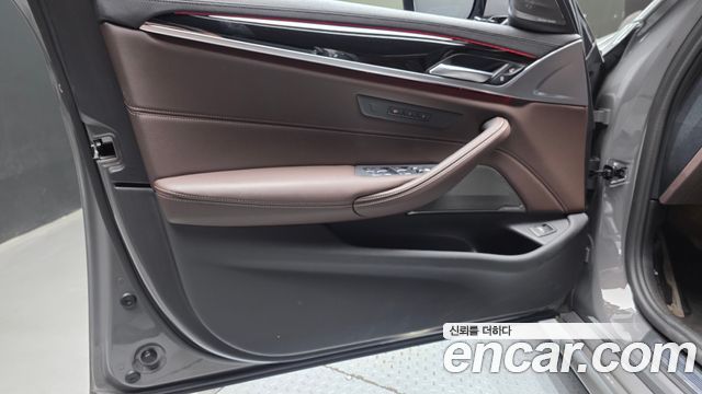 BMW 5 Series (G30) 530i xDrive M Sport Package 2022 — фото 24