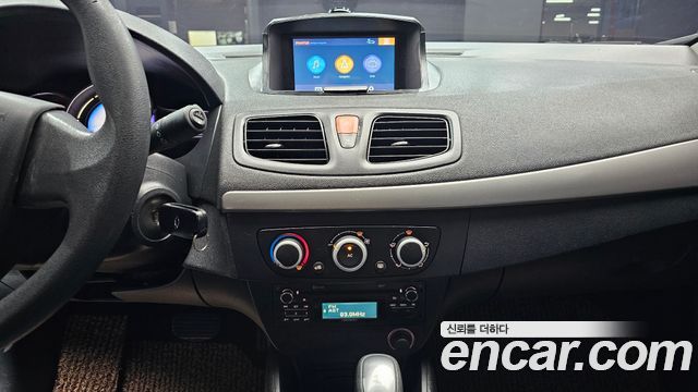 Renault Korea SM3 Neo SE 2015 — фото 14