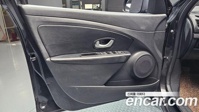 Renault Korea SM3 Neo SE 2015 — фото 24