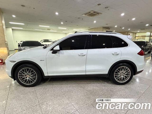 Porsche Cayenne 3.0 Diesel Platium Edition 958 2014 — фото 2