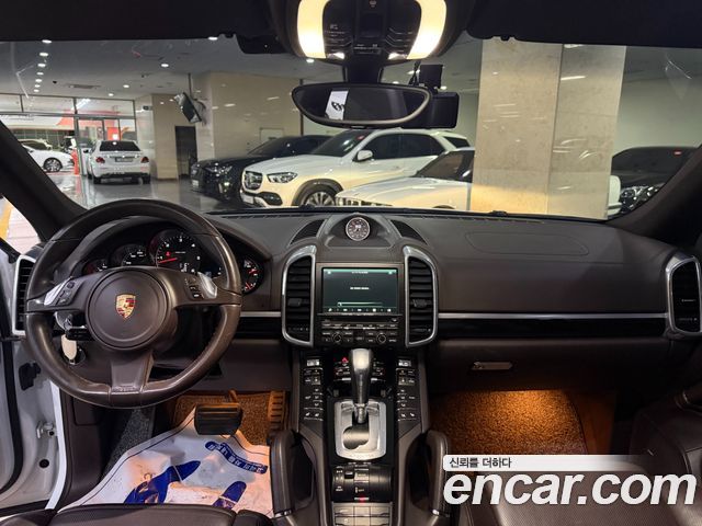 Porsche Cayenne 3.0 Diesel Platium Edition 958 2014 — фото 8