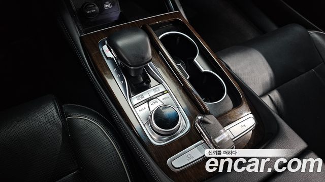 Kia K9 3.8 GDI AWD Platinum 2021 — фото 9