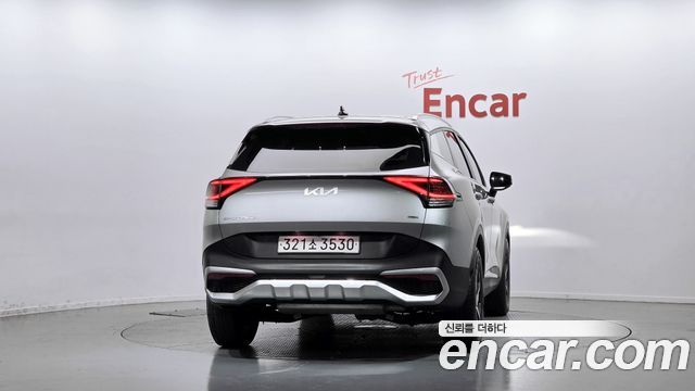 Kia Sportage Hybrid (V) Prestige 2023 — фото 4