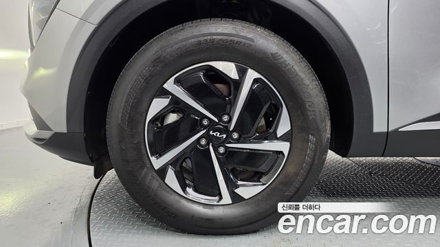 Kia Sportage Hybrid (V) Prestige 2023 — фото 5
