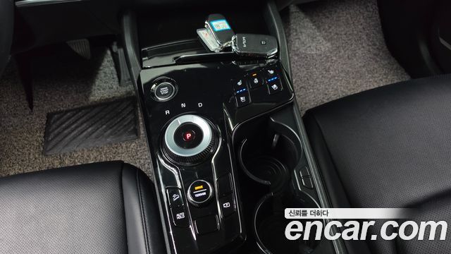 Kia Sportage Hybrid (V) Prestige 2023 — фото 9