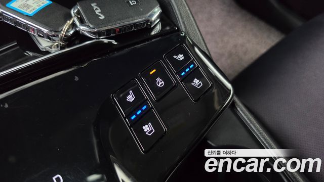 Kia Sportage Hybrid (V) Prestige 2023 — фото 15