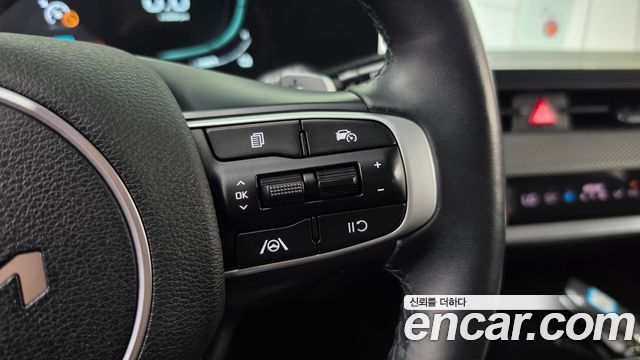 Kia Sportage Hybrid (V) Prestige 2023 — фото 16