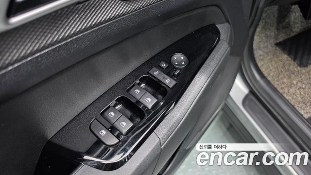 Kia Sportage Hybrid (V) Prestige 2023 — фото 27