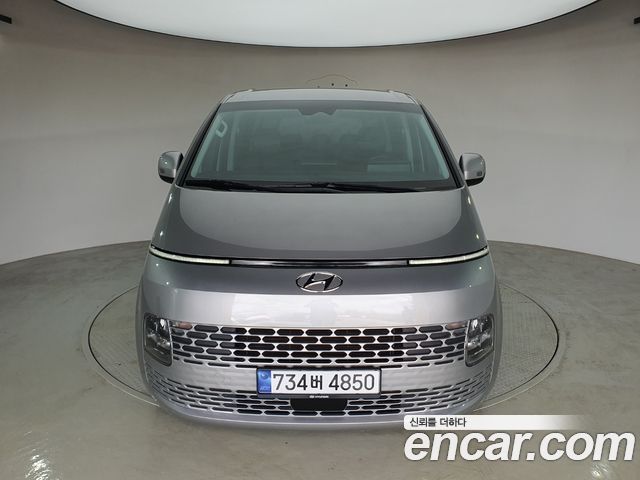 Hyundai Staria L3.5 Tourer 11-Seater Modern