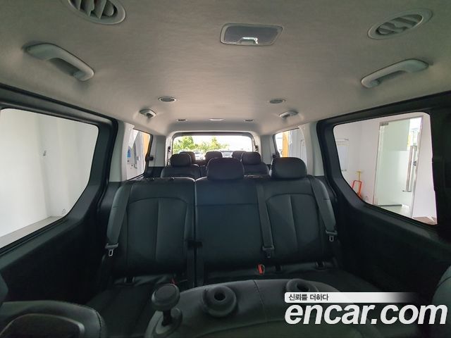 Hyundai Staria L3.5 Tourer 11-Seater Modern 2024 — фото 6