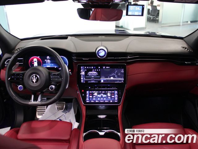 Maserati Grecale 2.0 AWD Modena 2024 — фото 7