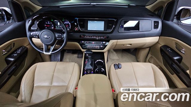 Kia Carnival 7-Seater Limousine President 2019 — фото 7