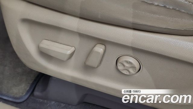 Kia Carnival 7-Seater Limousine President 2019 — фото 18