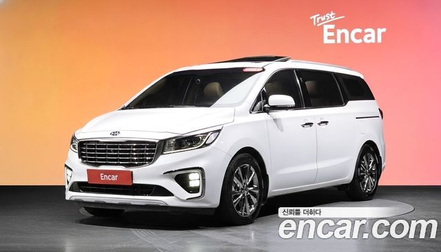 Kia Carnival 7-Seater Limousine President 2019 — фото 1