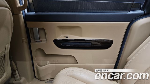 Kia Carnival 7-Seater Limousine President 2019 — фото 25