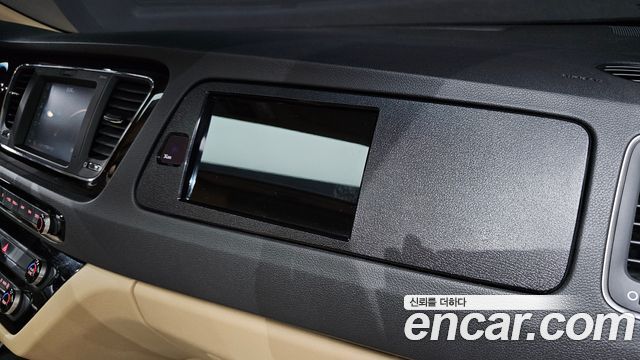 Kia Carnival 7-Seater Limousine President 2019 — фото 31