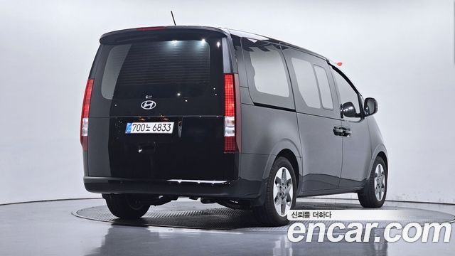 Hyundai Staria L3.5 Tourer 11-Seater Modern 2025 — фото 2