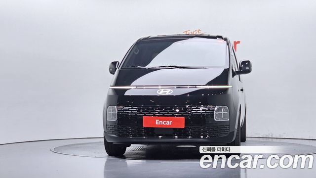 Hyundai Staria L3.5 Tourer 11-Seater Modern 2025 — фото 3