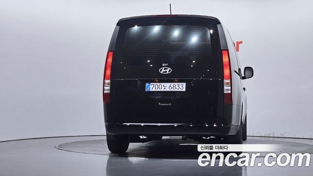 Hyundai Staria L3.5 Tourer 11-Seater Modern 2025 — фото 4